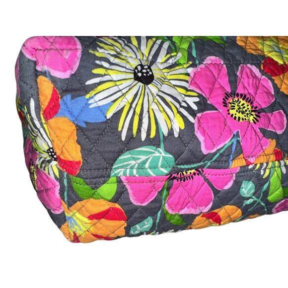 Vera Bradley / Grand Tote / Jazzy Blooms / EUC - Picture 5 of 5